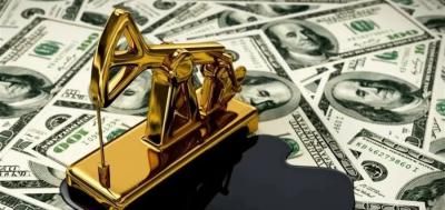 الذهب والنفط يرتفعان والدولار يتراجع
