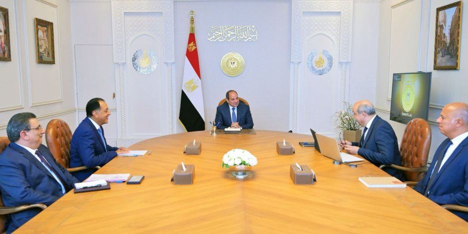 توجيهات رئاسية بإنشاء مناطق استثمارية متكاملة حول المطارات المصرية