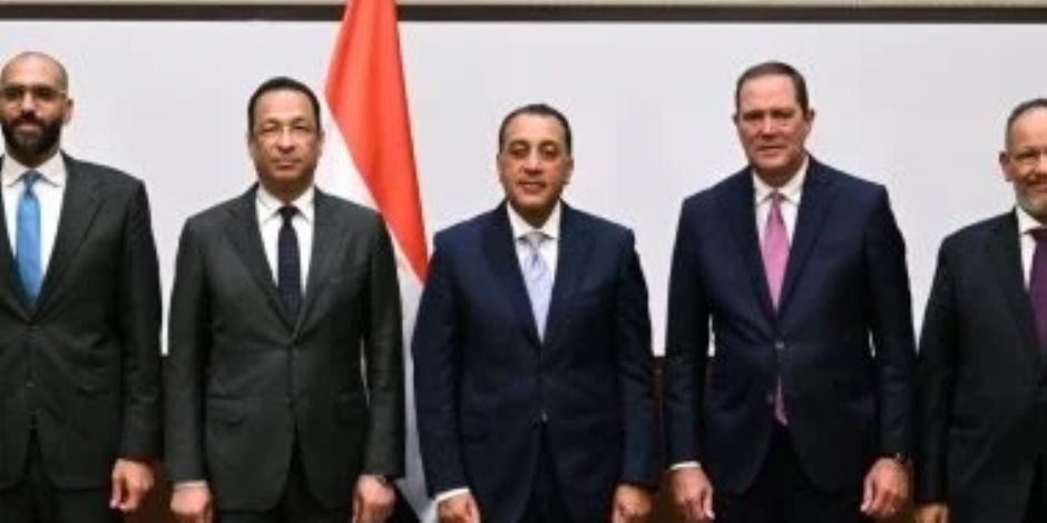 رئيس الوزراء يشهد توقيع خطاب نوايا بين وزارة الاتصالات وشركة "سيسكو سيستمز"