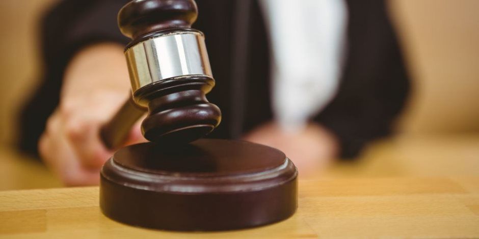 اليوم.. محاكمة «القاضي المزيف» بتهم النصب وانتحال الصفة وحيازة سلاح