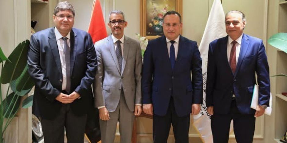 وزير التعليم العالي يلتقي مدير «الألكسو» لبحث سبل تعزيز التعاون المشترك