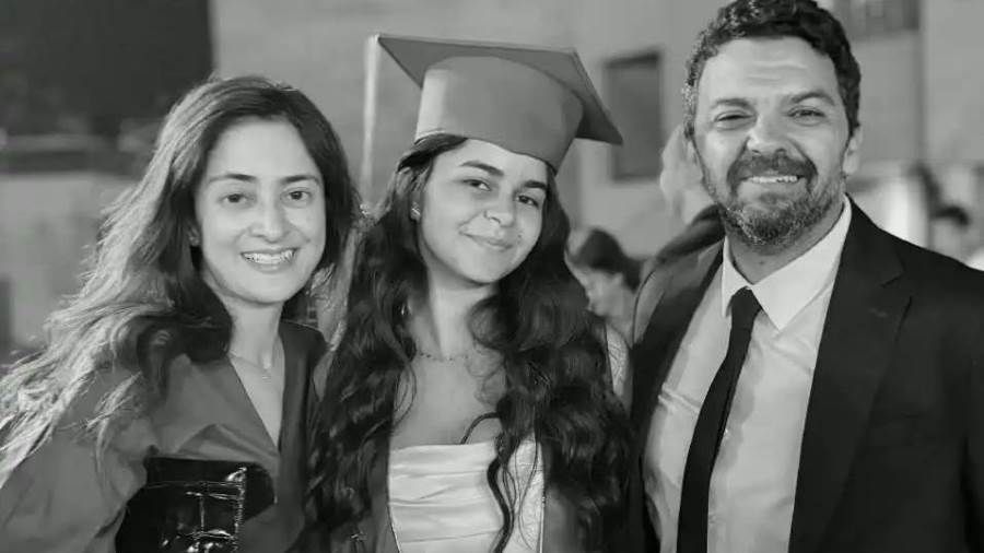 طليق ياسمين ابنة نجلاء فتحي يكشف كواليس انفصالهما ومرضها كشف المخرج خضر محمد خضر طليق الراحلة ياسمين أبو النجا ابنة الفنانة نجلاء فتحي تفاصيل جديدة عن حياتهما الزوجي إقرأ المزيد