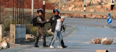 الاحتلال يعتقل 15 فلسطينياً من الضفة