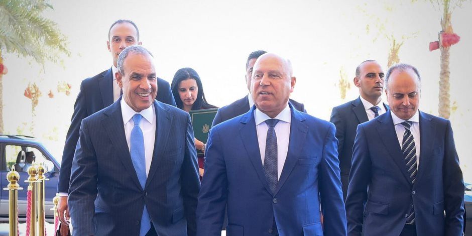 وزيرا الخارجية والنقل يبحثان مشروعات النقل الجاري تنفيذها بالتعاون مع شركاء التنمية