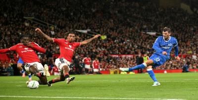 برايتون يُقصي يونايتد من كأس الرابطة