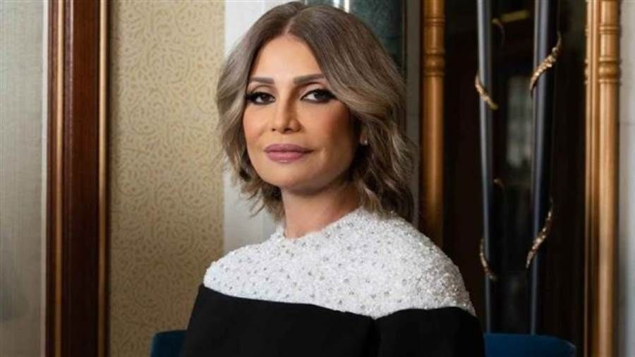 سوسن بدر تفوز بجائزة التميز عن مسلسل "موناليزا" احتفلت الفنانة المصرية سوسن بدر بتكريمها خلال مهرجان Dear Guest Awards بعدما حصلت على جائزة التميز عن دورها ف إقرأ المزيد