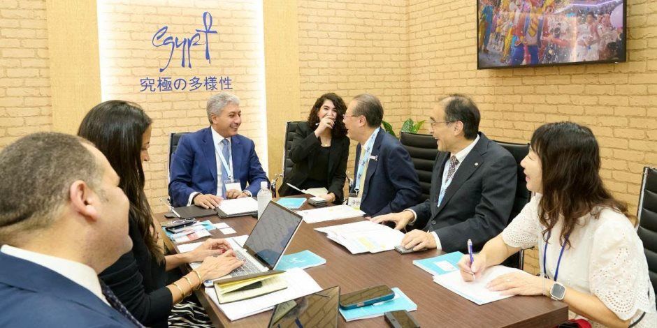 وزير السياحة والآثار يبحث مع رئيس الرابطة اليابانية لوكلاء السفر زيادة الحركة السياحية الوافدة من اليابان