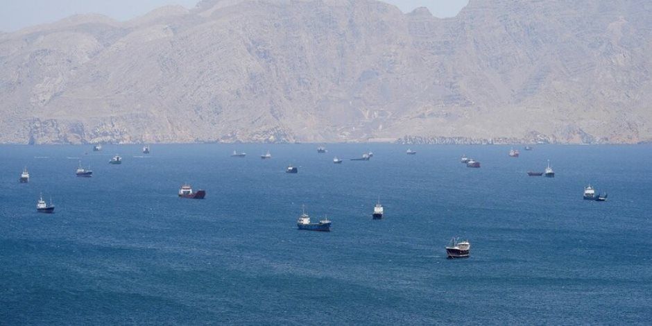 الحرس الثورى الإيرانى يعلن الاستيلاء على غواصة أمريكية مسيرة متطورة بمضيق هرمز
