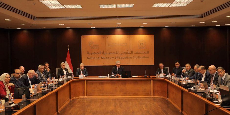 وزير السياحة والآثار يترأس اجتماع مجلس إدارة هيئة المتحف المصري الكبير