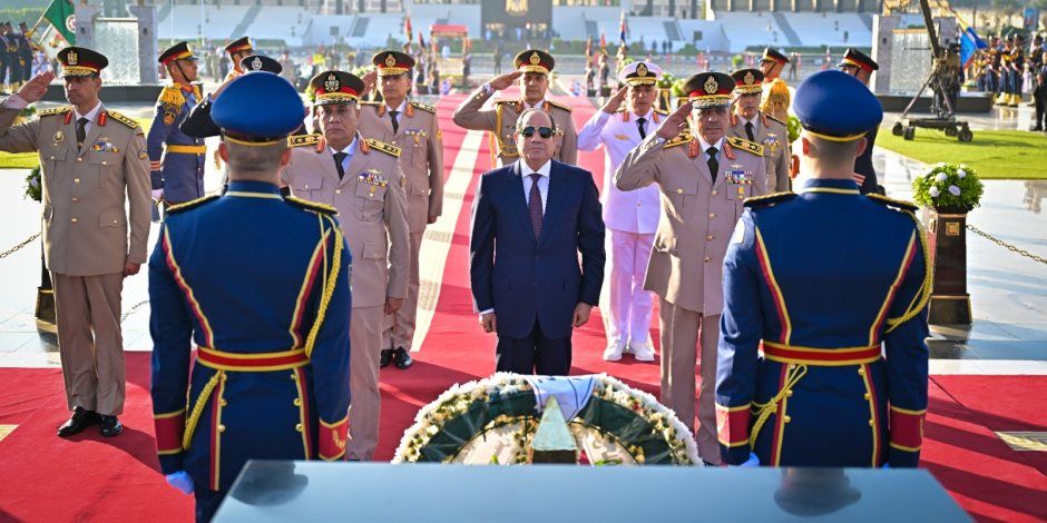 الرئيس السيسى لجرحى نصر أكتوبر: جراحكم ستبقى نياشين شرف وعزة وكرامة على صدر مصر