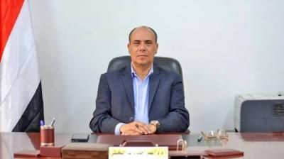 أخبار اليمن : ناطق الحكومة: استهداف شركة النفط بالصباحة جريمة حرب