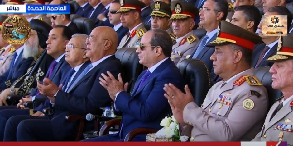 الرئيس السيسي: الدولة حريصة على رعاية أسر شهداء ومصابي القوات المسلحة
