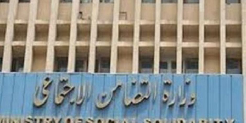 وزيرة التضامن : بصرف مساعدات لأسر ضحايا حادثي الطريق الصحراوي الشرقي بالمنيا