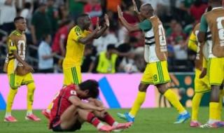 أخبار اليمن : جنوب أفريقيا تفوز على كوريا وتتأهل الى دور ال32