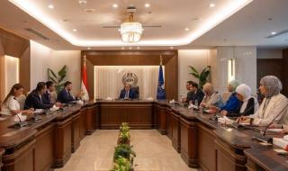 رئيس هيئة الدواء المصرية يبحث مع شركة «بيرنا» المكسيكية آفاق الاستثمار والتعاون الدوائي