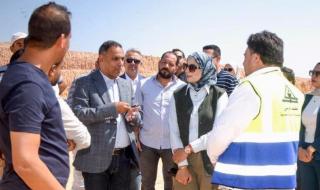 وزيرة الإسكان تتابع موقف تنفيذ عدد من المشروعات وملفات العمل بمدينة السويس الجديدة