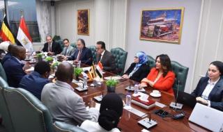 وزير الصحة يستقبل نظيره الأوغندي لبحث تعزيز التعاون الصحي بين البلدين