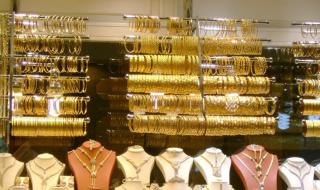 عيار 21 الآن بعد هبوط 50 جنيها .. تعرف علي سعر جرام الذهب اليوم الخميس في مصر