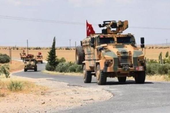 الجيش التركي يسيّر دورية عسكرية على طريق m4 في إدلب دون الروس