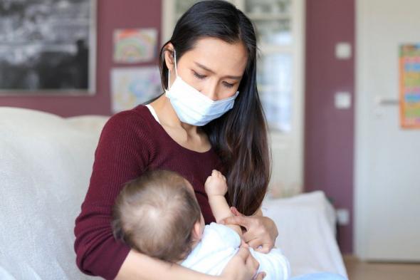 دراسة: تأثير الرضاعة الطبيعية على الإصابة بفيروس كورونا