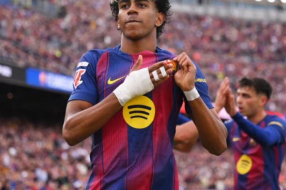 إنتهاء الشوط الأول بتقدم برشلونة على الأهلي 2-0 بكأس خوان جامبر